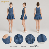 Robe mini sans manches bleue texturée pour femme, coupe ajustée et évasée, décontractée, élégante, été, OEM, marque privée, vente en gros
