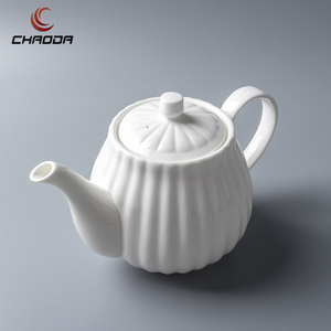 Caffettiera e Teiera in Porcellana Bianca Stile Britannico per Tè del Pomeriggio, Teiera Rossa CHAODA, Set Eco-Friendly per Caffè e Tè - Product Image 3