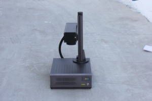 ऑल-एल्यूमीनियम डेस्कटॉप 20, 30, 50, 80w 100w फाइबरपोटिक मार्किंग मशीन, इलेक्ट्रिक लिफ्ट और ऑटो फोकस, कारखाने प्रत्यक्ष बिक्री - Product Image 5