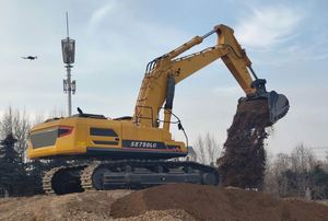 Excavadora Hidráulica de Orugas Shantui de 72 Toneladas SE750LC a Bajo Precio - Product Image 4