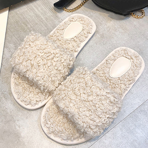 Personnalisé Nouvelle Arrivée Nuit Une Sangle Femmes Moelleux Laine D'agneau Teddy Fourrure Fuzzy Diapositives Pantoufles - Product Image 4