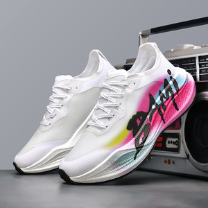 รองเท้าวิ่งน้ำหนักเบาพิเศษ ผ้าแจ็คการ์ด สำหรับผู้ชายและผู้หญิง ดีไซน์ทันสมัย สีชมพูอินเทรนด์ เหมาะสำหรับฤดูใบไม้ร่วง มีสินค้าในสต็อก รองเท้าวิ่งมาราธอน หน้าผ้าตาข่าย พื้นรองเท้าทำจากยาง - Product Image 2