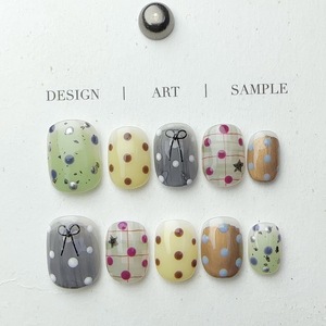 Lot de 10 <span class=keywords><strong>faux</strong></span> <span class=keywords><strong>ongles</strong></span> en acrylique faits à la main, nouveau design printemps, mignons, courts, forme amande, stiletto, avec logo personnalisé, à presser - Product Image 1