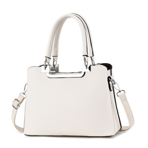 Bolso de Mano Elegante y de Alta Gama en Color Sólido, Bolso Bandolera Minimalista de Lujo, Cuadrado, de PU, de Primera Clase, de Diseñador - Product Image 4
