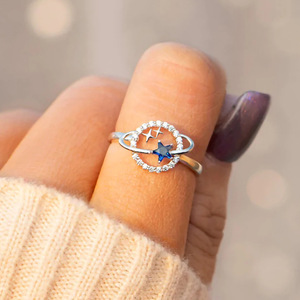 Anello con Cristallo a Forma di Pianeta per Donne, Accessorio Minimalista Celestiale per Uso Quotidiano - Product Image 4
