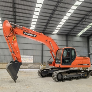 Excavatrice d'occasion de 22 tonnes de fabrication coréenne, Doosan DX225LC-9S, Doosan DX225 d'occasion, grande taille pour travaux miniers - Product Image 2
