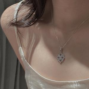 Colgante de Cruz de Plata Pura S925 con Diseño de Nicho de Estilo Vintage, Simple y Moderno, con Incrustaciones de Circonita - Product Image 3