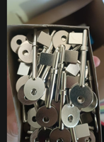 Ensemble de clés vierges courantes pour portes et armoires, en fer et laiton durables, essentiel pour la duplication de clés par serrurier