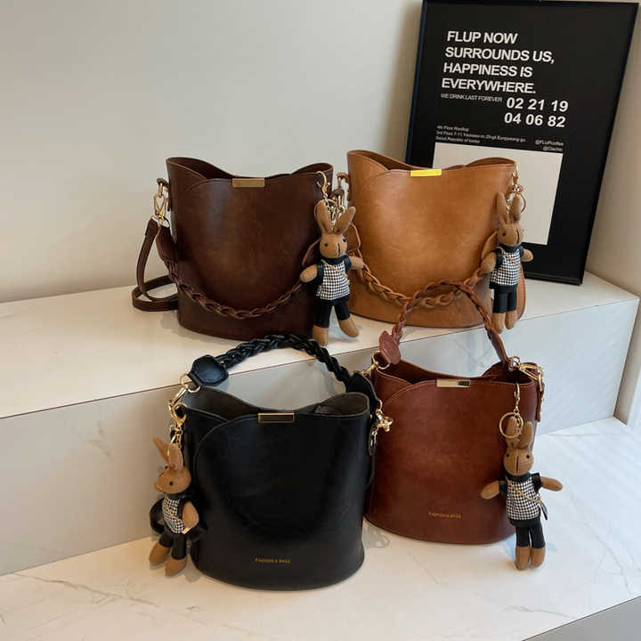 New Fashion Handbags Light Lady High Quality Chain Bags Lady Design