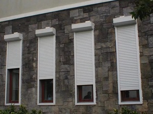 Finestre con <span class=keywords><strong>Tapparelle</strong></span> Avvolgibili Verticali Automatiche Personalizzate - Design Moderno in Lega di Alluminio per Hotel e Uso Commerciale - Product Image 5