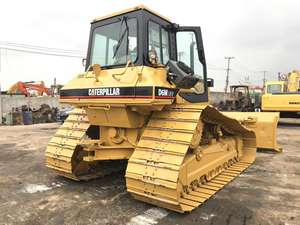 Bulldozer Caterpillar D6M LGP d'occasion, modèle 2020, puissance 130 kW, capacité de nivellement 3,7 m3, avec pompe à roulement moteur, équipement de construction - Product Image 2