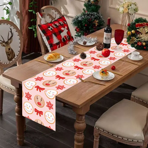 Chemin de table en lin YUELIAN, motif homme en pain d'épices rose de Noël, décoration festive pour l'ambiance des fêtes - Product Image 4