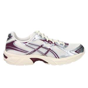 Asics Unisex <b>Sneakers</b> Beige 4 Cm Heel Height <b>Canvas</b> Trendy Shoes - Product Image 3