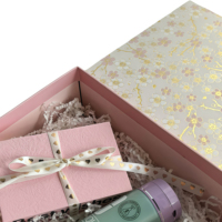 Coffrets cadeaux exquis personnalisés imprimés ciel et terre boîtes de couverture emballage réutilisable fleur motif boîte avec feuille d'or estampage