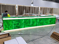 Table de bar de luxe en marbre vert avec éclairage LED pour boîte de nuit, hôtel, bar à vin, design de mobilier