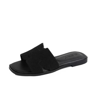 The 2026 Summer New Flat-bottomed <strong>Sandals</strong> and <strong>Slide</strong> Slippers Are <strong>on</strong> Sale for Women and Ladies to Enjoy a Leisurely Walk - Product Image 2