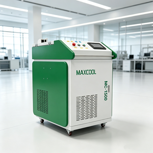 Máquina <span class=keywords><strong>de</strong></span> Limpieza Láser <span class=keywords><strong>de</strong></span> Fibra <span class=keywords><strong>de</strong></span> 2000w para Autos Usados, para Eliminar Óxido y Remover Pintura, Equipo Láser Portátil - Product Image 1
