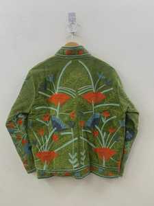 Chaqueta Bordada Suzani de Terciopelo Verde Hecha a Mano, Abrigo Bohemio de Invierno para Mujer, Ropa Exterior Étnica de Boutique India - Product Image 3