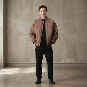 Chaqueta Bomber de Nylon con Logotipo Personalizado Bordado al por Mayor para Hombre, Invierno 2026, ODM, Chaqueta Casual de Lona, Gruesa, Térmica y a la Moda - Product Image 3