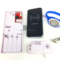 Casier électronique intelligent pour piscine avec serrure à carte, armoire de rangement pour salle de bain avec déverrouillage par clé et alimentation par batterie