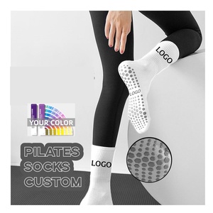 <span class=keywords><strong>Chaussettes</strong></span> Pilates personnalisées en coton <span class=keywords><strong>Chaussettes</strong></span> Pilates mignonnes antidérapantes pour la danse, le yoga <span class=keywords><strong>Chaussettes</strong></span> Pilates personnalisées Produits tendance - Product Image 1