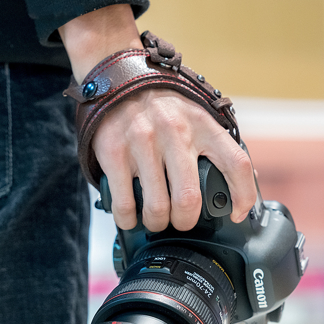 Genuine Leather Hand-Sewn OEM Camera Wrist Strap Quick Release Single Shoulder Strap Private Mold Polyester Material 10.24cm