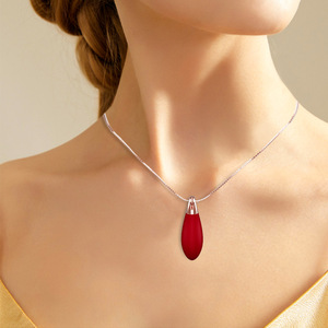 Vibrateur Collier Goutte d'Eau Modèle Dauphin Rouge Rose pour Femme, Massage Pénétrant Profond Doux pour la Peau, Jouet Sexuel Adulte pour Flirter - Product Image 3