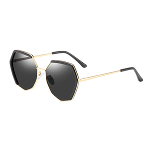 EUGENIA <span class=keywords><strong>Gafas</strong></span> <span class=keywords><strong>de</strong></span> <span class=keywords><strong>Sol</strong></span> <span class=keywords><strong>de</strong></span> moda personalizadas <span class=keywords><strong>baratas</strong></span> para <span class=keywords><strong>mujer</strong></span> <span class=keywords><strong>de</strong></span> nuevo estilo veraniego - Product Image 3