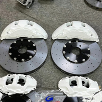 Kit d'étriers de frein à disque en carbone-céramique à dix pistons compatible avec Audi RSQ5 RS7 RS6 Mercedes G63 GLS BMW X5M X7 pour modification et mise à niveau