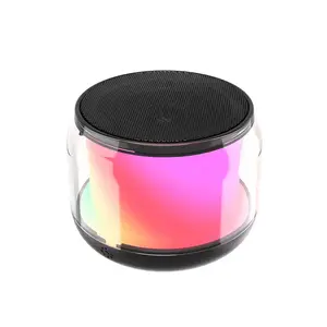 2024 yeni stil taşınabilir moda mini hoparlör RGB renkli Led ışık kablosuz USB TF AUX yüksek sesle ses kontrol hoparlörler