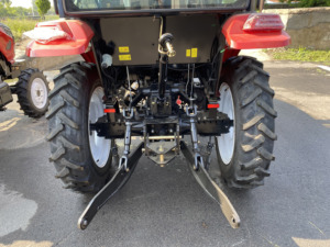 Tracteur agricole compact 4x4 TT1004 pour petites exploitations agricoles - Product Image 4