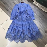Robes personnalisées pour femmes pour dame élégante broderie de fleurs creuses col montant coupe ajustée mi-longue manches lanterne robe balançoire surdimensionnée