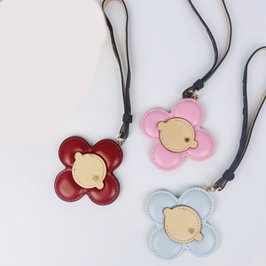 Llavero de coche con colgante a cuadros de girasol, accesorio de bolso de alta gama, superventas - Product Image 1