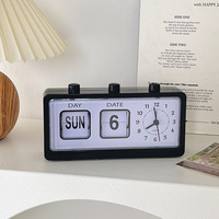Horloge de bureau rétro Art Déco personnalisée en résine, mouvement mécanique, fonction de retournement de page, forme triangulaire, fonction calendrier pour seniors