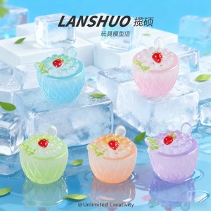 ชุดเครื่องประดับเรซิ่น Lanshuo รูปแก้วสมูทตี้สตรอว์เบอร์รีจิ๋ว DIY สำหรับตกแต่งโต๊ะทำงาน พวงกุญแจ และเคสโทรศัพท์ - Product Image 1