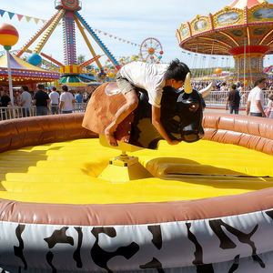 <span class=keywords><strong>Machine</strong></span> de rodéo électrique gonflable commerciale pour parc d'attractions, défi de taureau mécanique, pour la <span class=keywords><strong>location</strong></span> événementielle - Product Image 1