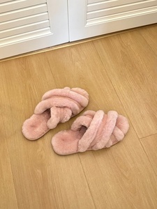 Pantuflas de Invierno para Mujer, Forradas de Piel, Cálidas, Personalizadas, 2026. Diseñado por el diseñador de la marca U. Pantuflas de Algodón. - Product Image 2