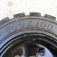 Pneus pleins 300*100, caoutchouc de haute qualité, élargissement / grande capacité de charge, adaptés aux pneus sans air pour balayeuses de voirie et chariots élévateurs