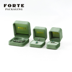 Boîte à bijoux FORTE, création individuelle, boîte à bijoux lumineuse, gemmes royales, chaîne longue, logo personnalisable, boîte cadeau de luxe, idée de bijoux - Product Image 4