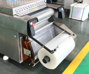 Machine d'emballage sous vide thermoformante pour viande/boeuf/porc/agneau/poulet CE avec un bon rapport qualité-<span class=keywords><strong>prix</strong></span> - Product Image 3