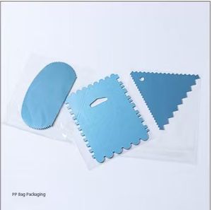 Grattoir à pâte haut de gamme et durable pour une mesure et un raclage précis de la pâte dans la fabrication professionnelle du pain commercial - Product Image 1