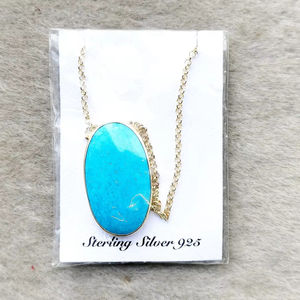 Collier en argent sterling 925 fait main, moderne, avec pendentif ovale en turquoise naturelle, élégance pour tous les jours - Product Image 1