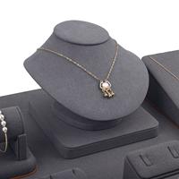 Ensemble de présentoirs à bijoux en microfibre de luxe de couleur personnalisée CHEN LU, collier, boucles d'oreilles, bague, bracelet, présentoir pour magasin de détail, OEM