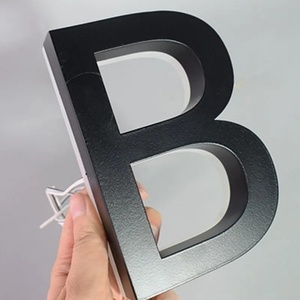 Enseigne rétroéclairée personnalisée en acrylique et métal pour affichage extérieur de logo d'hôtel ou de magasin - Product Image 2
