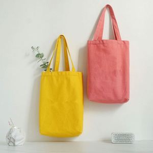 Sac fourre-tout en toile personnalisé réutilisable avec impression sur mesure, sangle en corde et logo pour cadeau - Product Image 4