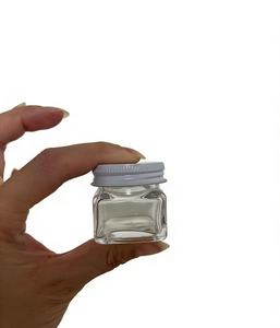 Pot en verre blanc carré mini de 12g 15g pour balsam de <span class=keywords><strong>tigre</strong></span>, soin personnel, flacon de balsam de <span class=keywords><strong>tigre</strong></span> thaïlandais - Product Image 4