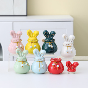 150 ml Yüksek Sıcaklığa Dayanıklı Seramik Evcil Hayvan <span class=keywords><strong>Urn</strong></span>'u Tavşan Kulağı Tasarımlı Küçük Hayvan Kremasyon <span class=keywords><strong>Urn</strong></span>'u Köpek Kedi için Kumaş Hediye Çantası ile Çok Renkli - Product Image 4