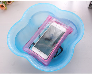 Étui universel flottant pour camping, natation et dérive en PVC IPX8 avec pochette étanche pour téléphone portable - Product Image 4