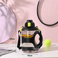 Bouteille d'eau de sport en forme d'haltère de 2200ML verres en plastique de grande capacité avec couvercle rabattable résistant à la chaleur et de qualité alimentaire