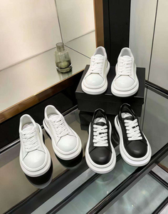 Zapatillas deportivas casuales para mujer, estilo coreano, con aumento de altura, tendencia de moda 2026, modelo New Star. - Product Image 2